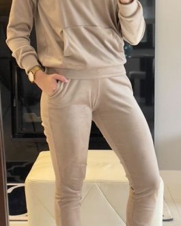 DRES WELUROWY BEŻ VELSATINO Z ZAMKIEM