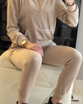 DRES WELUROWY BEŻ VELSATINO Z ZAMKIEM